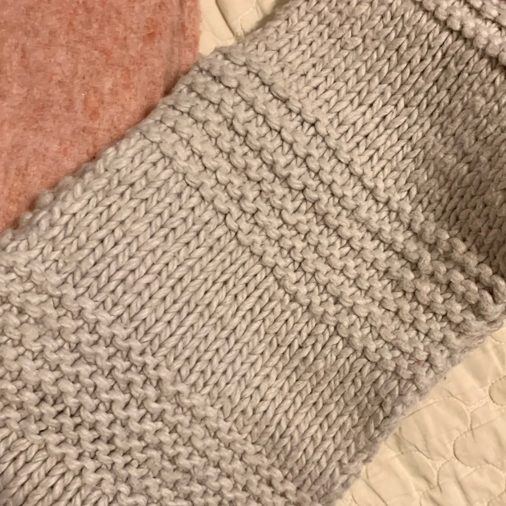 Oatmeal colour knit scarf